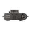 Fujifilm X-HF1 'X half' in Anthrazit, Top-Ansicht mit Bedienelementen.